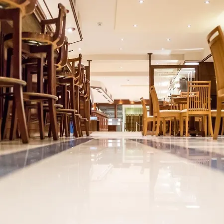 马努索斯城市酒店 Rhodes City